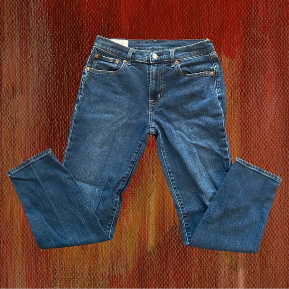 GAP Denim - GAP Women’s Mid Rise Girlfriend Jeans